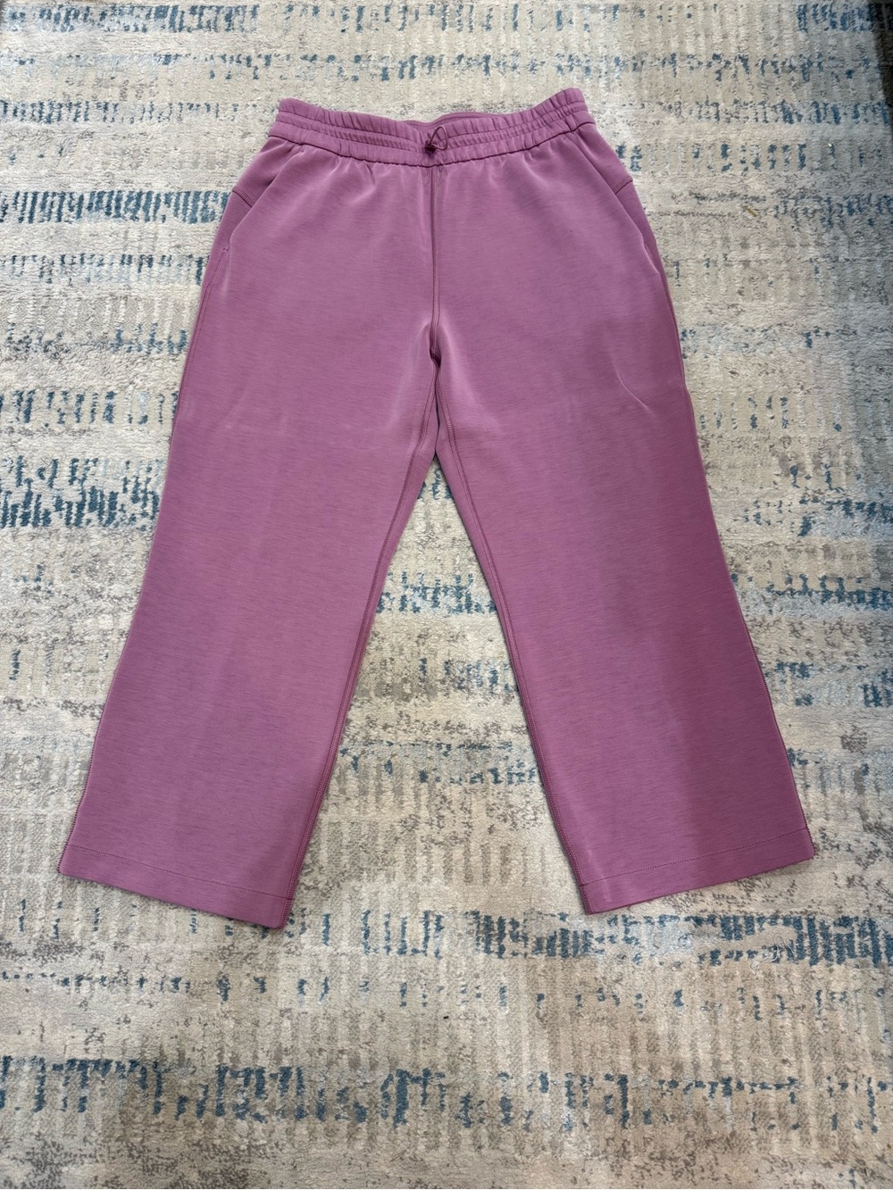 lululemon athletica Softstreme Mauve Wide-Leg Capris
